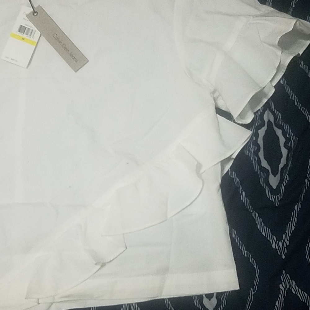 Calvin Klein Shirt - Picture 3 of 4